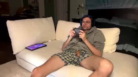 knautyknight online show from January 14, 2025, 4:15 am