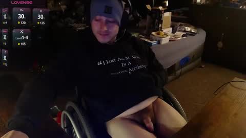 Snapshot of kneesdown321 chatting on January 27, 2025, 5:03 am kneesdown321 online show from January 27, 2025, 5:03 am