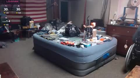 Snapshot of kneesdown321 chatting on January 28, 2025, 2:11 am kneesdown321 online show from January 28, 2025, 2:11 am