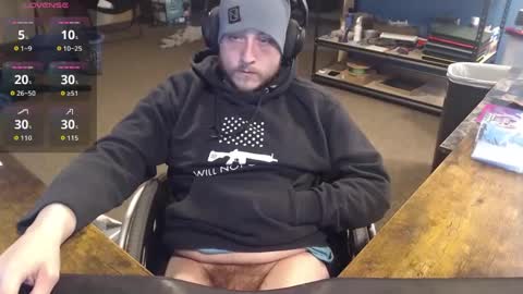 Snapshot of kneesdown321 chatting on October 7, 2025, 6:16 pm kneesdown321 online show from October 7, 2025, 6:16 pm