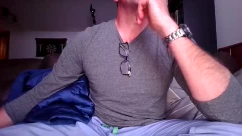 Snapshot of knight3975 chatting on May 15, 2026, 5:47 am Knight3975 online show from May 15, 2026, 5:47 am