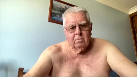 Snapshot of knights2001 chatting on January 29, 2025, 5:09 am Aussiedude online show from January 29, 2025, 5:09 am