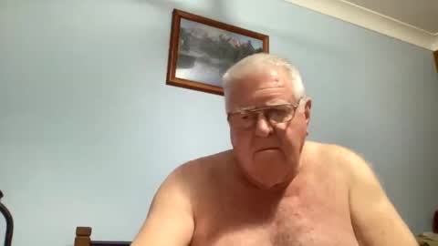 Snapshot of knights2001 chatting on January 29, 2025, 9:23 am Aussiedude online show from January 29, 2025, 9:23 am