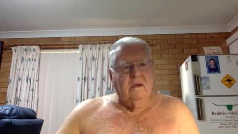 Snapshot of knights2001 chatting on March 12, 2026, 11:00 pm Aussiedude online show from March 12, 2026, 11:00 pm