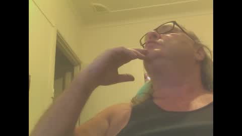 knobout online show from December 17, 2024, 10:55 am