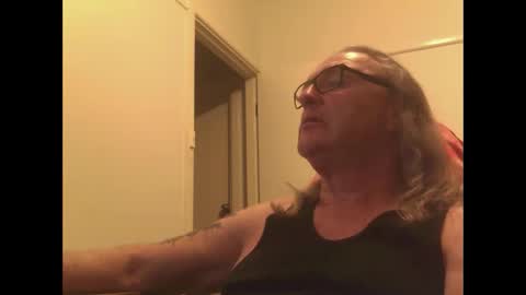 knobout online show from October 9, 2025, 12:14 pm