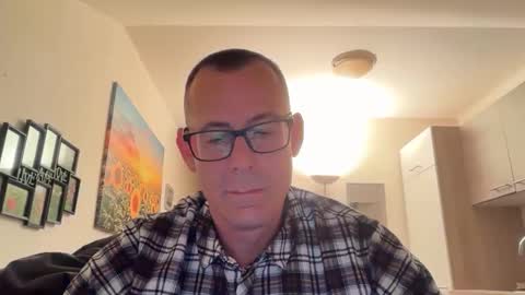 knusperhase1 online show from April 17, 2026, 7:50 pm