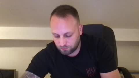 hugo online show from October 13, 2025, 11:16 pm