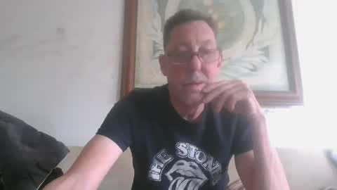 kobolt67 online show from April 3, 2026, 3:32 pm