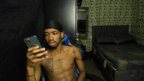 kofi online show from December 3, 2025, 8:29 pm