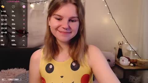 Snapshot of komorebbi chatting on December 18, 2024, 9:29 pm Marta online show from December 18, 2024, 9:29 pm