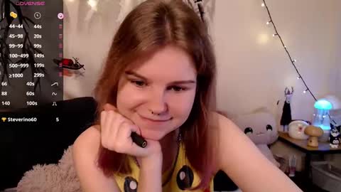 Snapshot of komorebbi chatting on January 12, 2025, 9:40 pm Marta online show from January 12, 2025, 9:40 pm