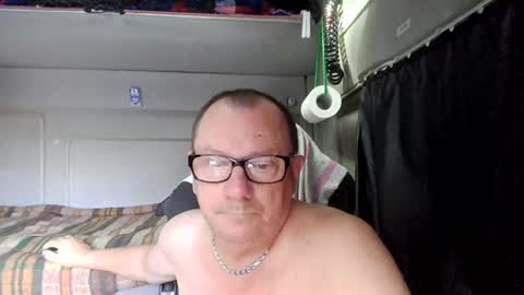 Snapshot of komputer123456789 chatting on July 12, 2026, 6:48 am Bogdan online show from July 12, 2026, 6:48 am