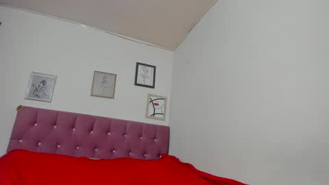 Snapshot of konie_hot chatting on February 3, 2025, 6:28 pm konie Diaz online show from February 3, 2025, 6:28 pm