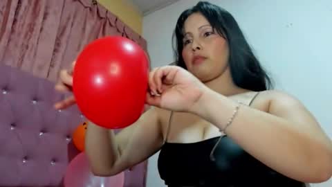 Snapshot of konie_hot chatting on October 11, 2025, 2:11 am konie Diaz online show from October 11, 2025, 2:11 am