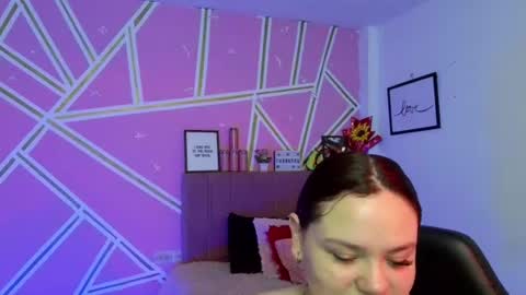 Snapshot of koning_moretti chatting on June 13, 2026, 2:42 am camila online show from June 13, 2026, 2:42 am