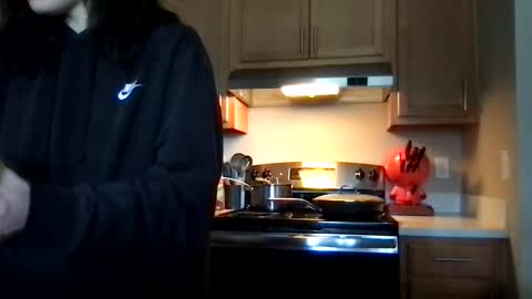 Konnie online show from March 3, 2026, 8:26 pm