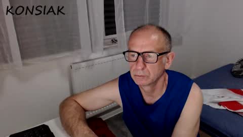 Snapshot of konsiak chatting on September 14, 2025, 8:08 pm Komsiak online show from September 14, 2025, 8:08 pm