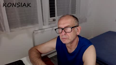 Snapshot of konsiak chatting on September 15, 2025, 8:31 pm Komsiak online show from September 15, 2025, 8:31 pm