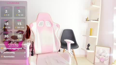 Koral Cuz online show from April 7, 2026, 2:17 pm