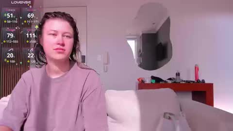 Snapshot of kortney_williams chatting on November 19, 2025, 1:00 pm Twiix online show from November 19, 2025, 1:00 pm