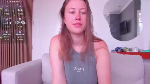 Snapshot of kortney_williams chatting on November 27, 2025, 5:15 pm Twiix online show from November 27, 2025, 5:15 pm