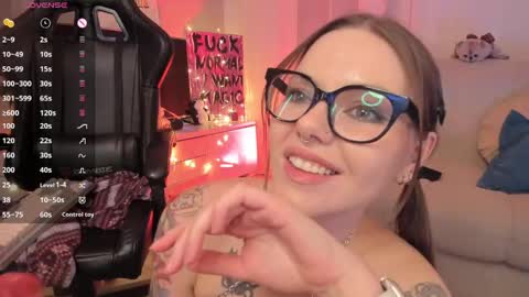 Jess online show from February 18, 2025, 12:04 am