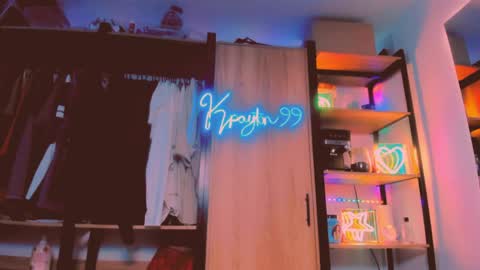 Khloe online show from April 4, 2026, 2:43 am