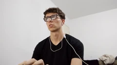 Facu online show from December 23, 2024, 8:33 am