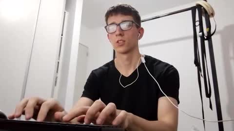 Facu online show from December 23, 2025, 11:08 am