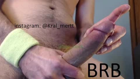 Snapshot of kral_mert chatting on January 22, 2025, 8:59 pm Mert online show from January 22, 2025, 8:59 pm