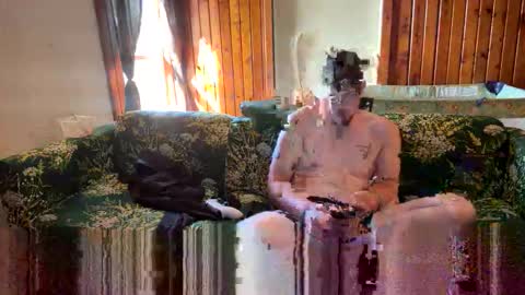 Snapshot of krimsoncircuit chatting on October 13, 2025, 7:14 pm krimsoncircuit online show from October 13, 2025, 7:14 pm
