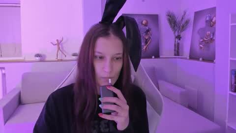 krisdoeil online show from January 9, 2026, 2:14 am