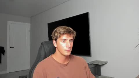 Snapshot of krishort chatting on July 6, 2026, 3:03 pm krishort online show from July 6, 2026, 3:03 pm