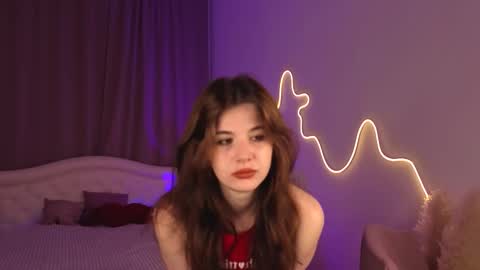 Snapshot of krispy_girl_star chatting on December 2, 2025, 7:36 am krispy_girl_star online show from December 2, 2025, 7:36 am