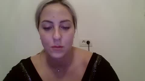Snapshot of kriss_grace chatting on September 30, 2025, 4:56 pm Grace online show from September 30, 2025, 4:56 pm