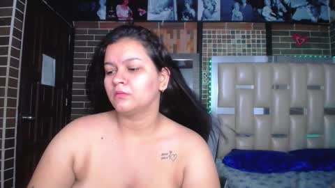 kriss_sweetboobs online show from February 21, 2025, 12:39 pm