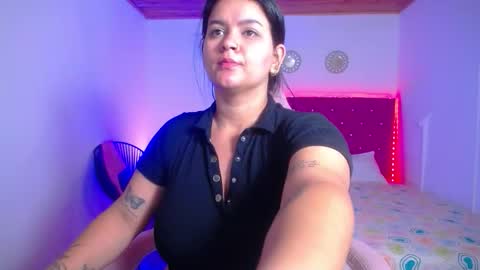kriss_sweetboobs online show from December 16, 2025, 12:10 pm
