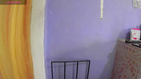 krissone online show from October 6, 2025, 9:45 pm