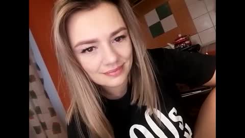 KrissSexi online show from February 2, 2025, 5:42 am