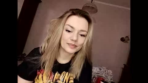 KrissSexi online show from February 26, 2025, 5:53 am