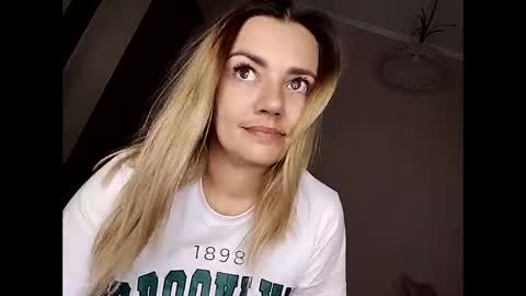 KrissSexi online show from October 11, 2025, 6:06 pm