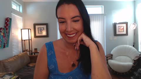 Snapshot of krissy2024 chatting on December 15, 2024, 2:05 pm Krissy online show from December 15, 2024, 2:05 pm