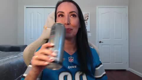 Snapshot of krissy2024 chatting on December 22, 2024, 3:44 pm Krissy online show from December 22, 2024, 3:44 pm