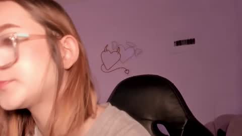 Snapshot of kristal_joi_dl chatting on September 24, 2025, 12:08 pm kristal online show from September 24, 2025, 12:08 pm