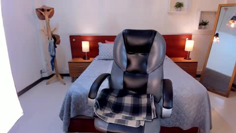 Sophia online show from December 15, 2024, 12:29 am