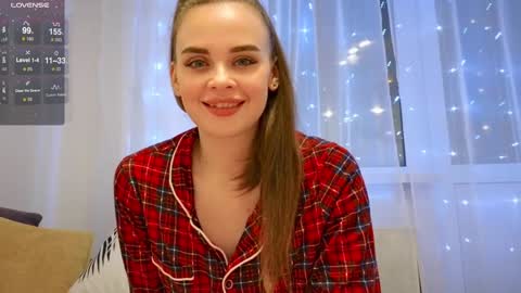 Snapshot of kristen_sayles chatting on December 25, 2024, 7:56 pm Kris online show from December 25, 2024, 7:56 pm