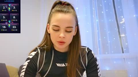 Snapshot of kristen_sayles chatting on December 27, 2024, 8:50 pm Kris online show from December 27, 2024, 8:50 pm