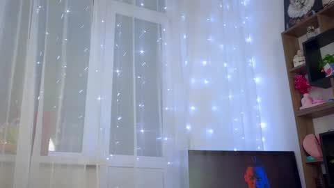 Snapshot of kristen_sayles chatting on February 19, 2025, 12:25 am Kris online show from February 19, 2025, 12:25 am