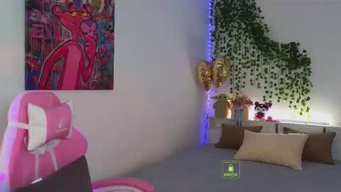 Snapshot of kristen_sayles chatting on September 14, 2025, 6:29 pm Kris online show from September 14, 2025, 6:29 pm